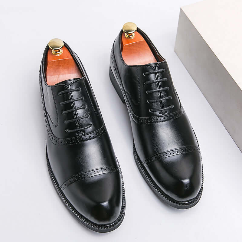 Retro Pointed Brushed Business Formal Wear Height Increasing Leather Shoes